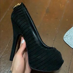 Authentic! Louis Vuitton platform heels size 35
